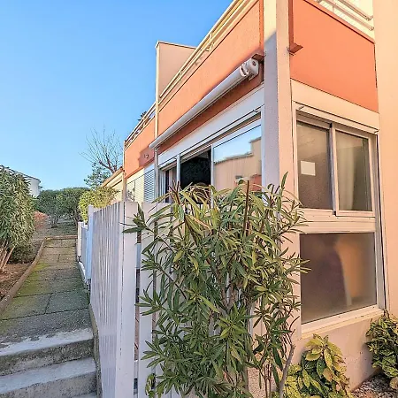 Au Calme Avec Terrasse Et Parking Apartment